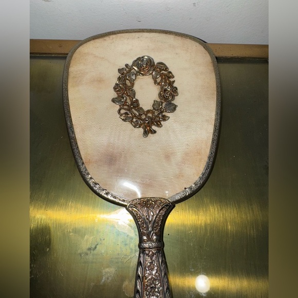Filigree Hand Mirror Floral Design - Picture 3 of 7